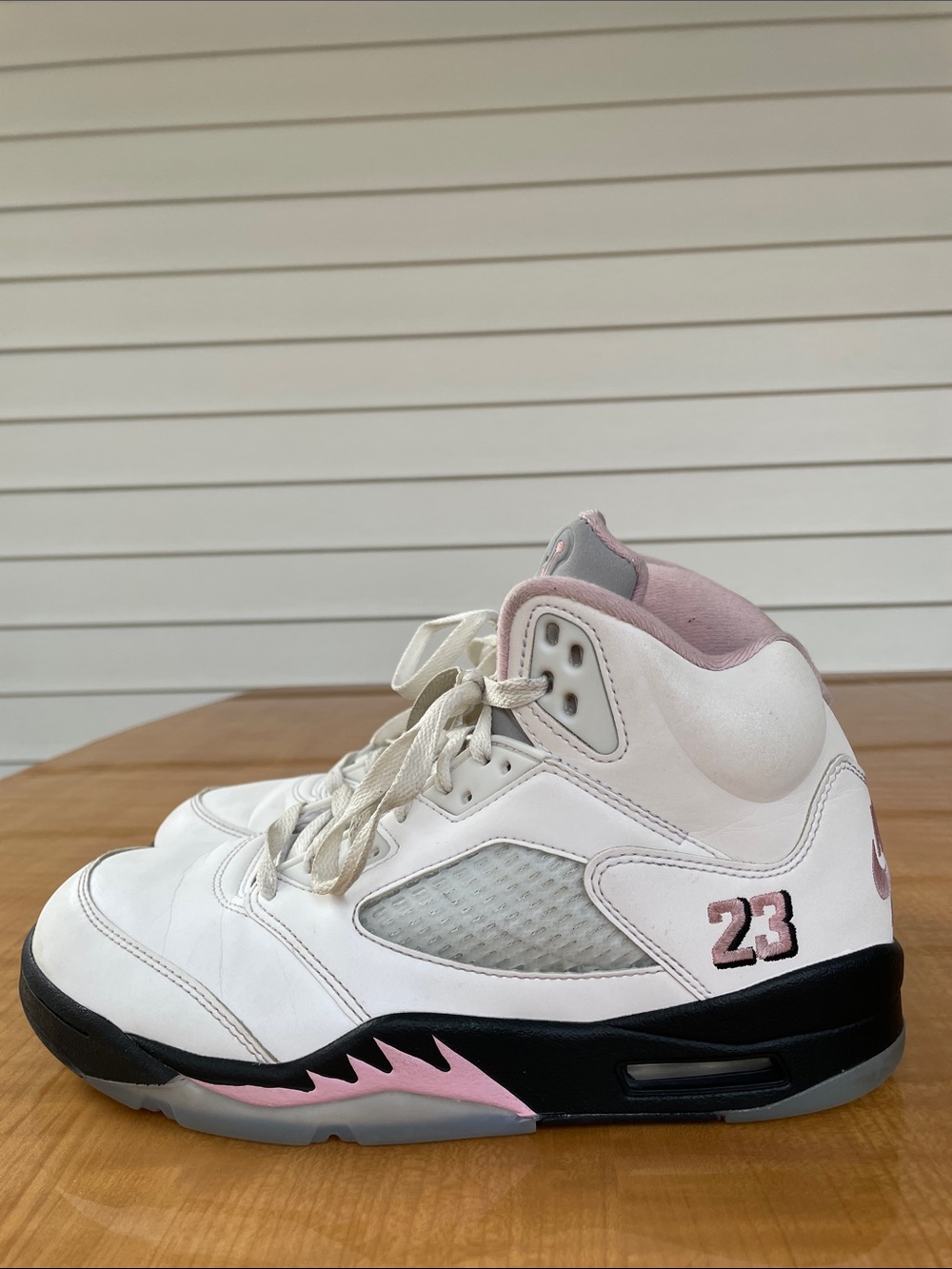Air Jordan 5 Retro Mens Soft Pink Sneakers Size 8 NBA Basketball Streetwear